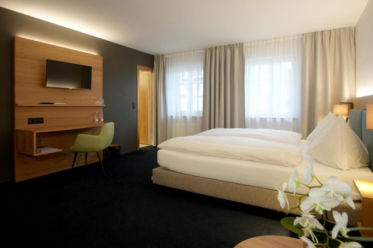 Hotel-Restaurant Loewen Dielsdorf Esterno foto